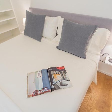 A Step From The Lake Apartment By Rent All Комо Екстериор снимка