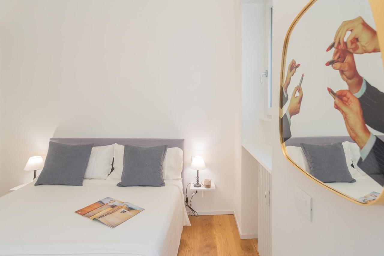 A Step From The Lake Apartment By Rent All Комо Екстериор снимка