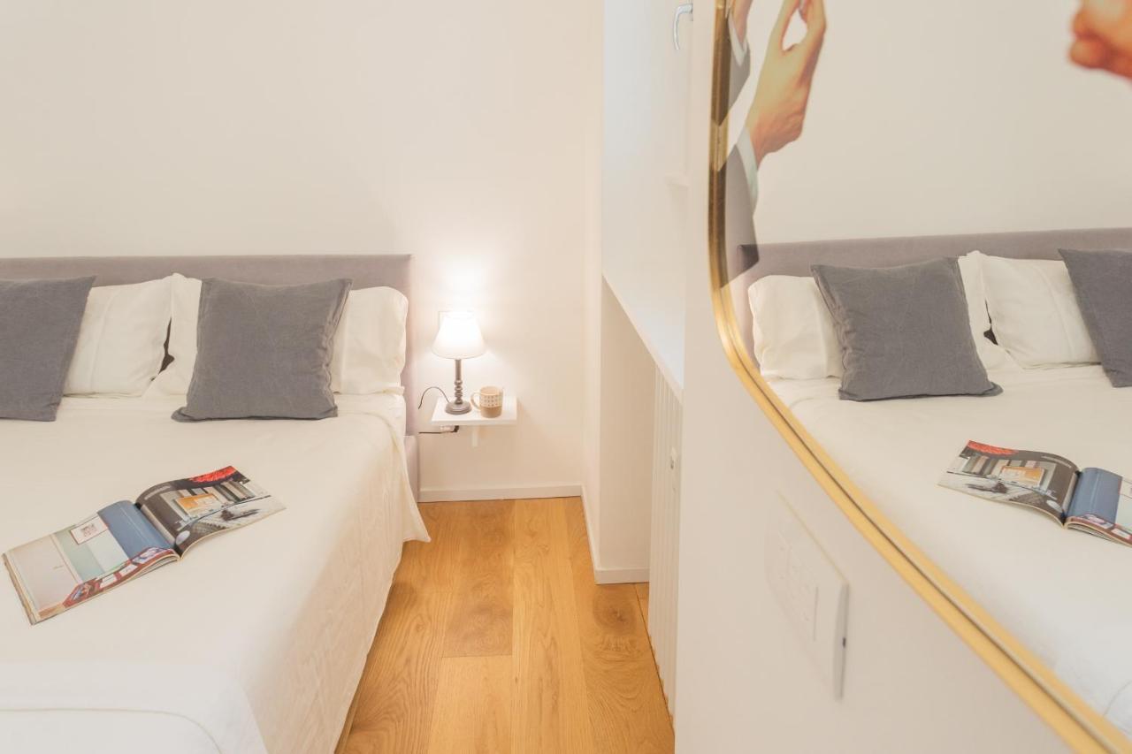 A Step From The Lake Apartment By Rent All Комо Екстериор снимка