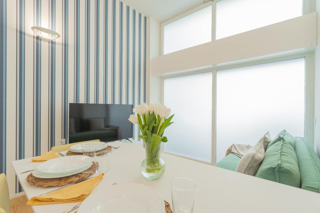 A Step From The Lake Apartment By Rent All Комо Екстериор снимка